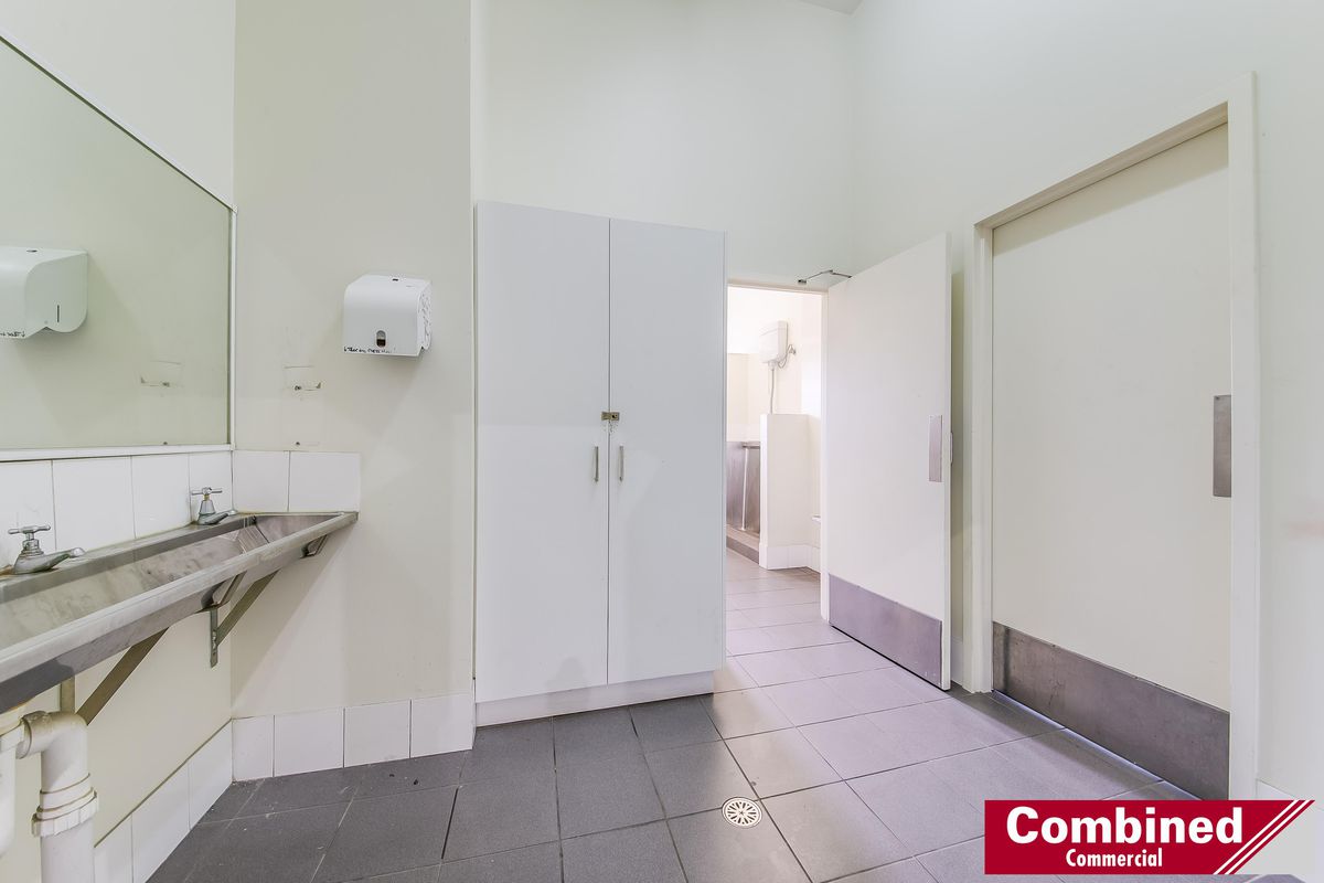 1 / 16 Porrende Street, Narellan