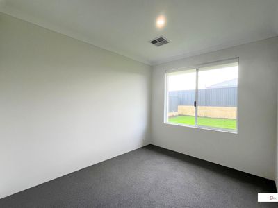 52 Kingfisher Road, Eglinton