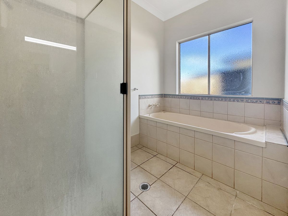 14 Storer Street, Atherton