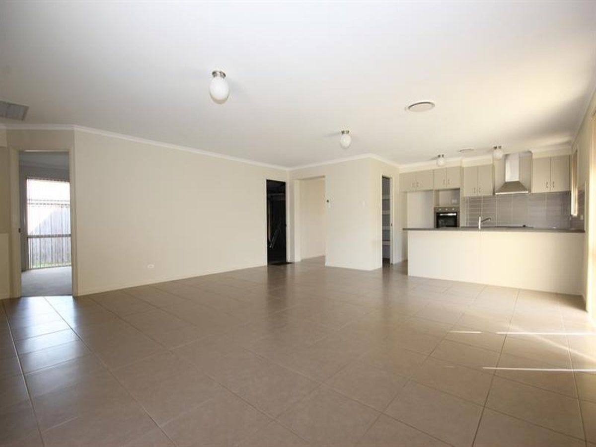 4 Pyramus Way, Tanilba Bay, Tanilba Bay - Thumbnail 3