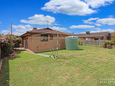 17 Schwarz Avenue, Horsham