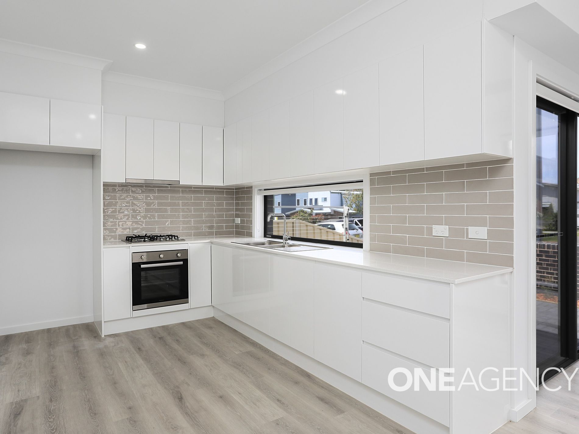 1 / 28 Fisher St, Oak Flats