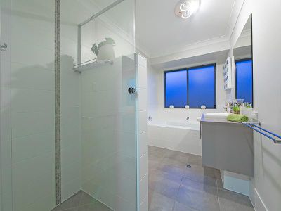 3 Begonia Ct, Wynnum West