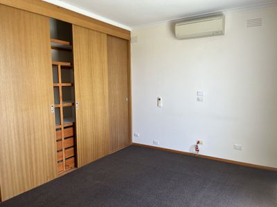20 William Street, Leopold