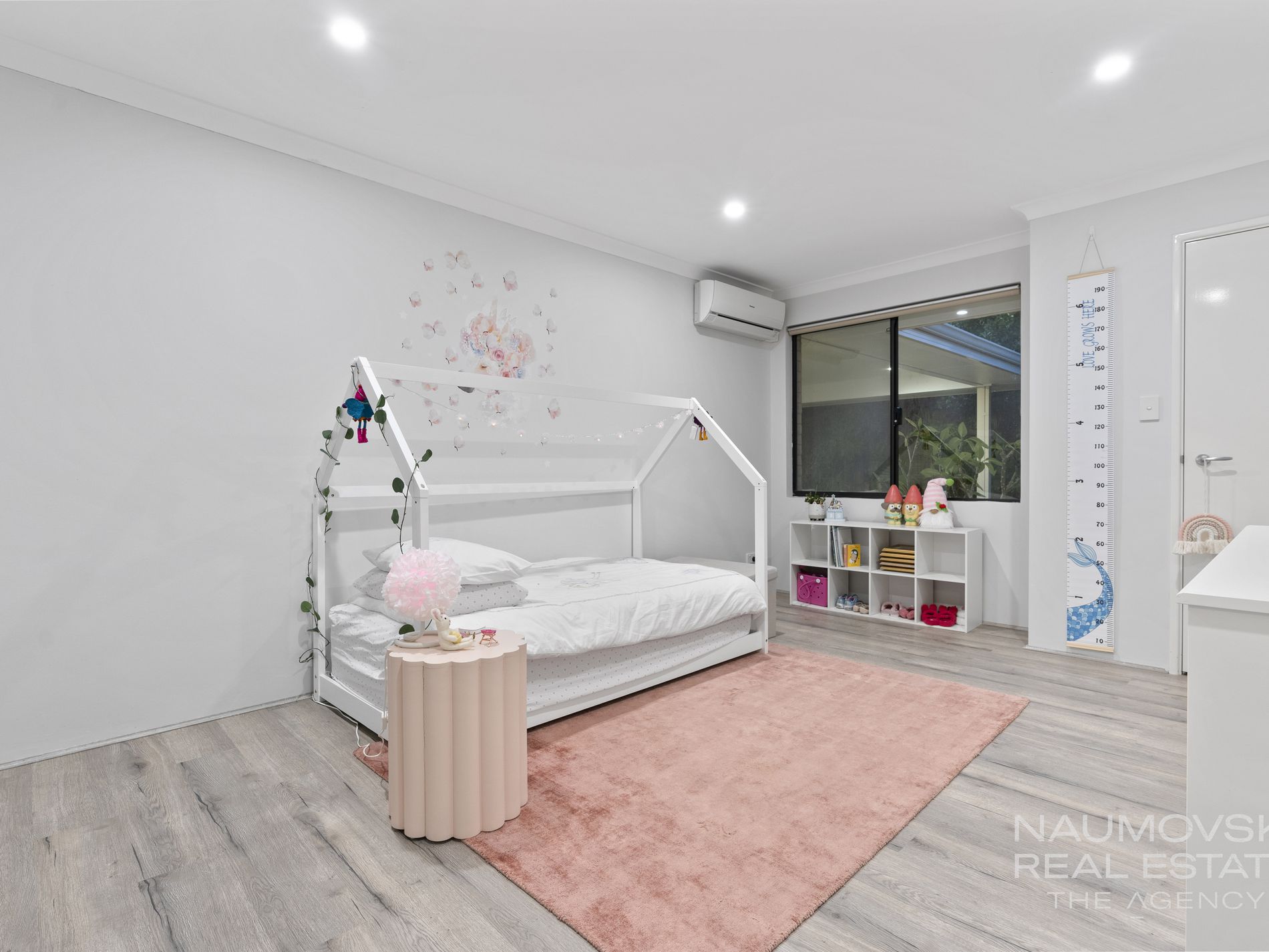 6 Ray Gardiner Vista, Tapping