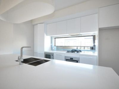 76 Central Park Walk, Cheltenham