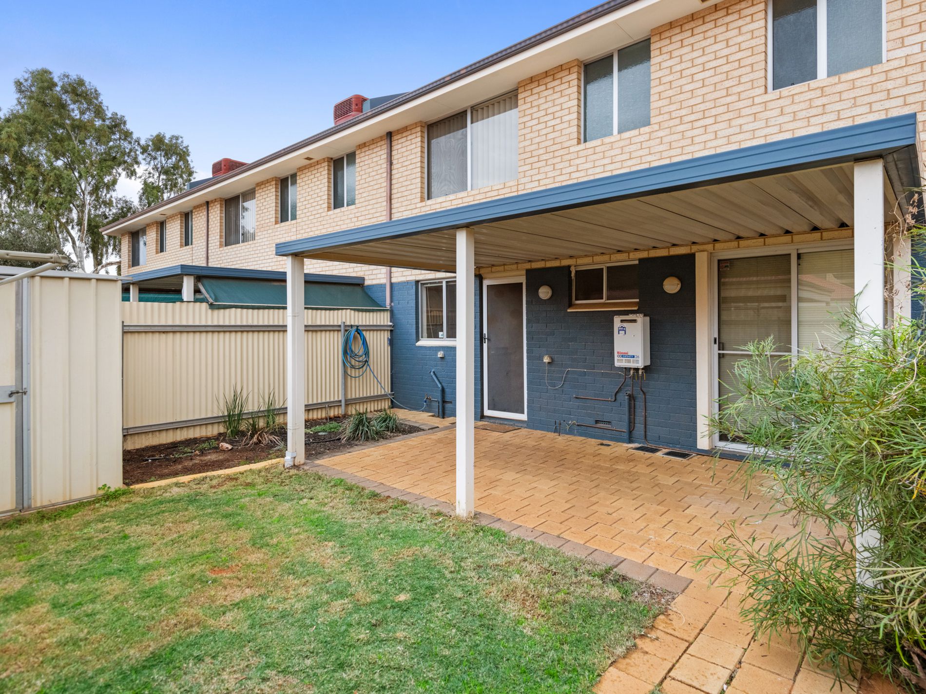 3 / 243 Piccadilly Street, West Lamington