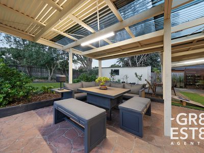 9 Greenshank court , Carrum Downs