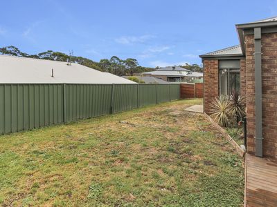 16 Prospectors Way, Big Hill