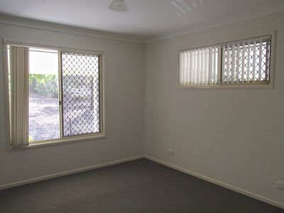 2 Moores Pocket Road, Tivoli