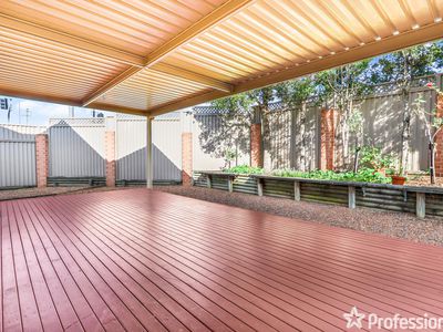 198 James Cook Drive, Kings Langley