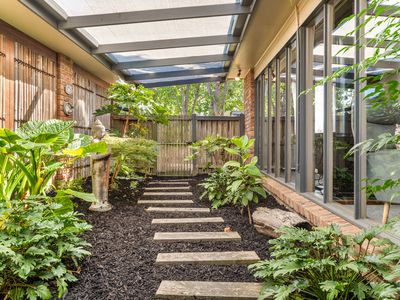 10 Wyldwood Close, Somerville