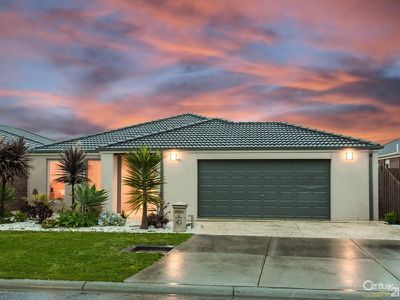 4 Kingsbarn Court, Cranbourne