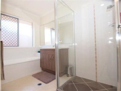 11 Picadilly Circuit, Urraween