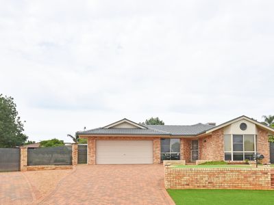 17 Poidevin Place, Dubbo