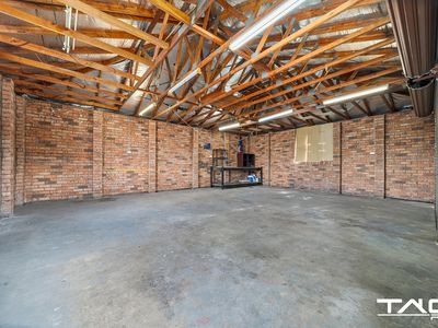 61 Pine Creek Circuit, St Clair
