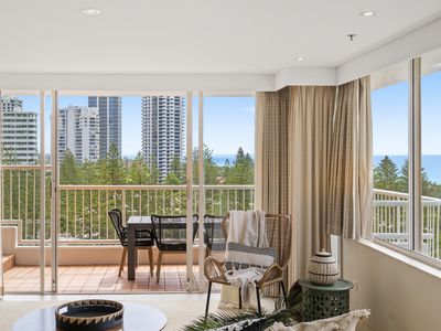 1101 / 1 Peak Avenue, Main Beach