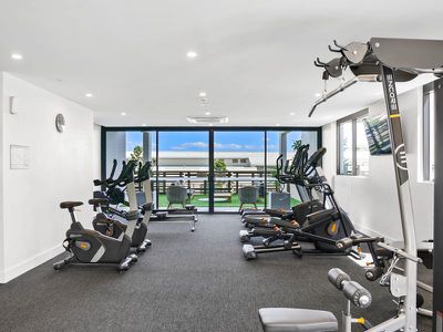 57 / 31 Queensland Avenue, Broadbeach