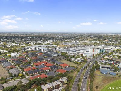 5 / 5-6 Chelsworth Place, Caroline Springs
