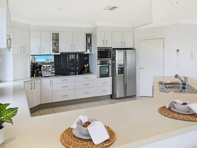 10 Crystal Waves Place, Alexandra Headland