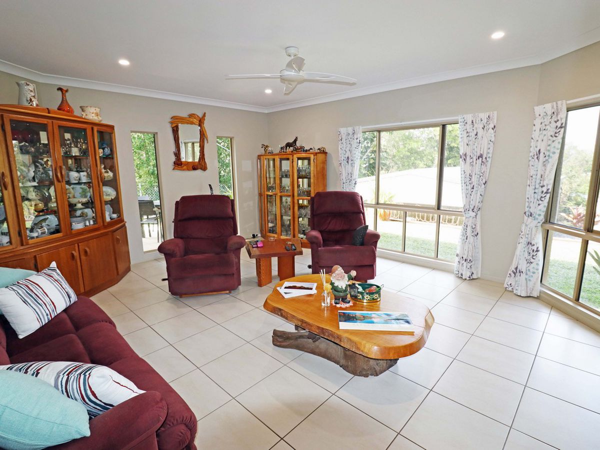 8 Eden Drive, Tinaroo
