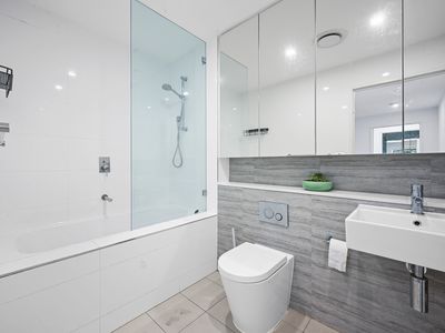 305c / 1 Glen Street, Eastwood