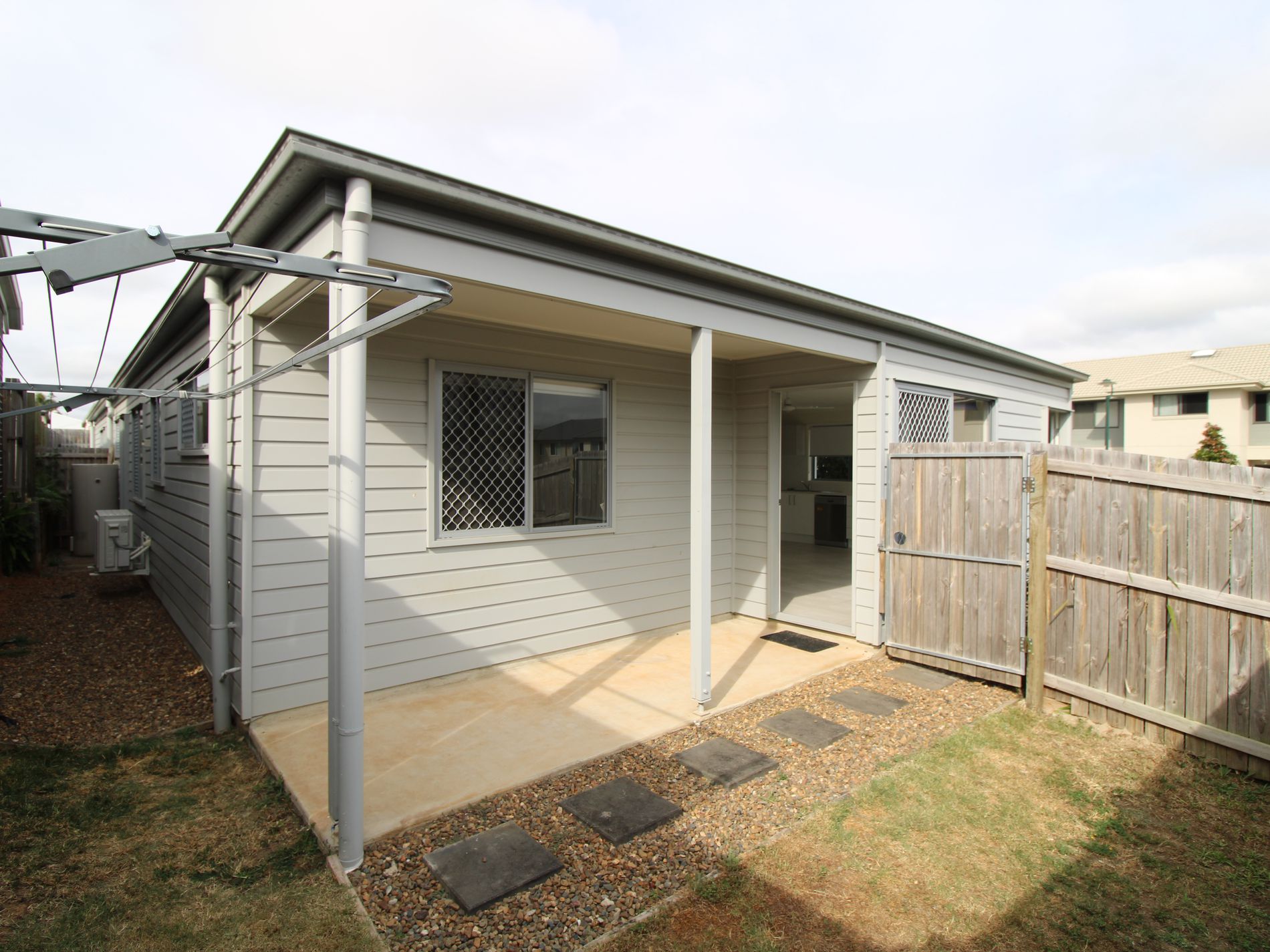 1 / 2 Herald Close, Kallangur