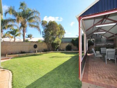 32 Cavalier Crescent, Boulder