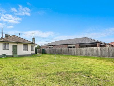 2 Kingsford Street, Braybrook