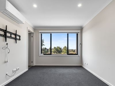 54 Washington Drive, Thornhill Park
