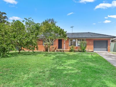 211 The Lakes Way, Forster