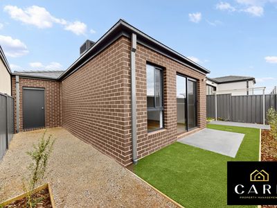 99 Madeira Drive, Truganina