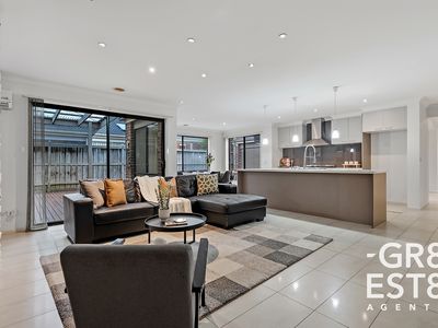 24 Von Nida Drive, Cranbourne North