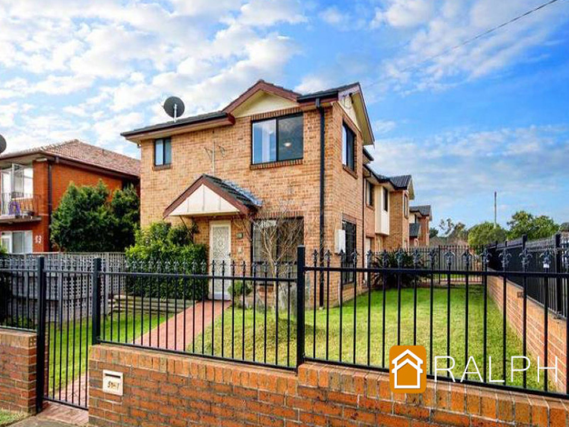 1 / 51 Shadforth Street, Wiley Park