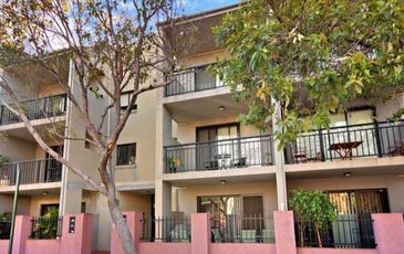 18  / 194 Lawrence  St, Alexandria