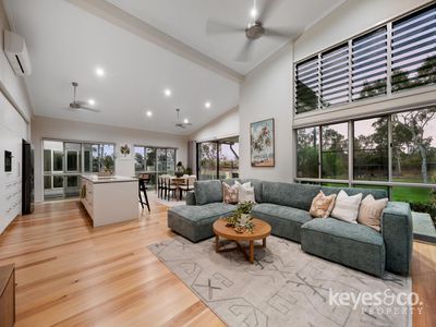 24 Kens Court, Alice River