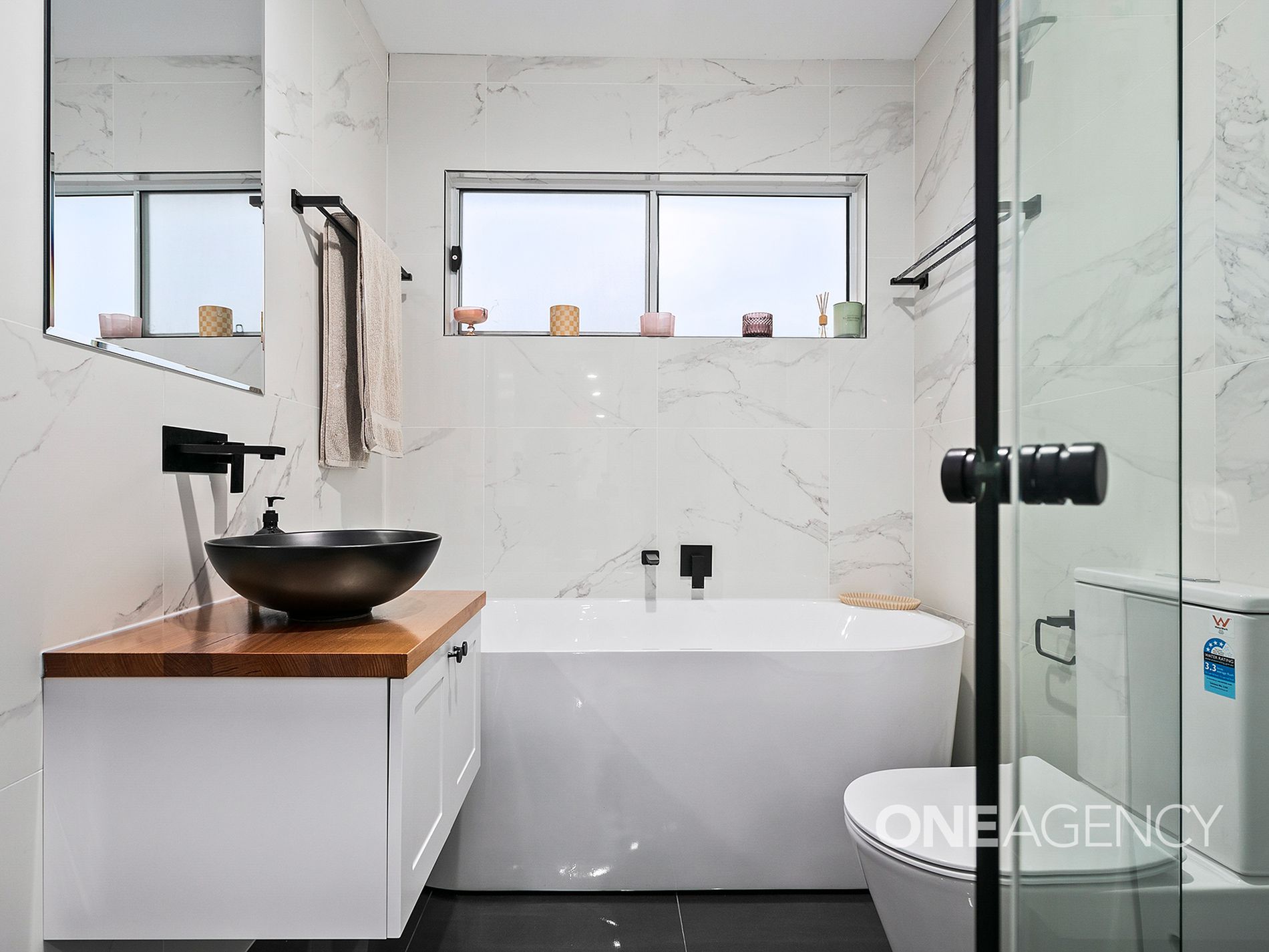 2 / 14 Jeffcoat Street, Albion Park