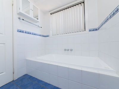 98 Twickenham Drive, Dubbo