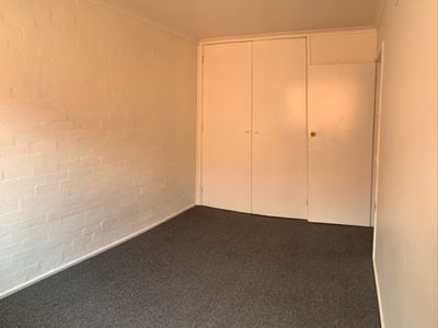 2 / 393 Bay Road, Cheltenham