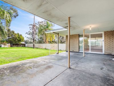 18 Albert Road, Middle Swan