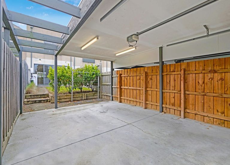 34 Demmie Mews , Lyndhurst