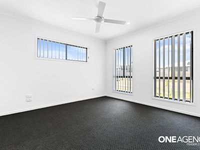 10 Coolamon Court, Urraween
