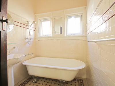 64 Mooramie Avenue, Kensington
