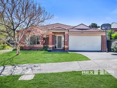 8 Cottage Link, Pakenham