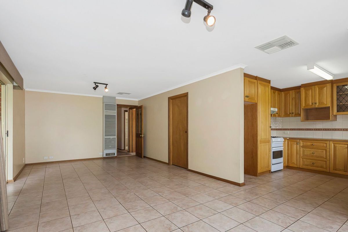 17 Washington Court, Golden Grove