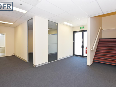 1 / 70 Discovery Drive, Bibra Lake