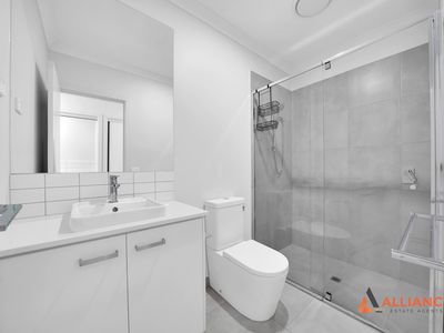 18 Peterborough Rise, Werribee