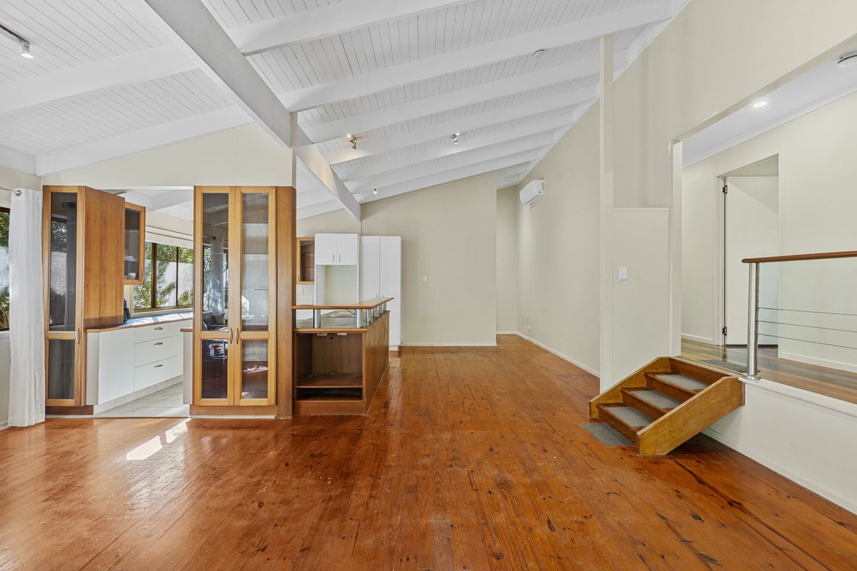 2 / 4 Fishermans Bend, Balmoral