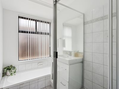 37 Star Bush Crescent, Ellenbrook