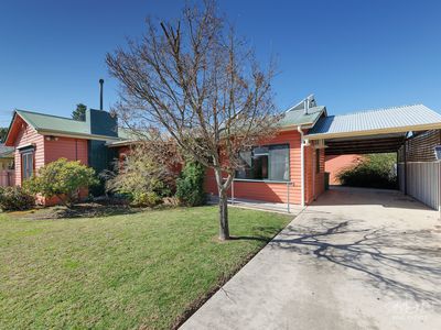 10 CHARLES STREET, Wodonga